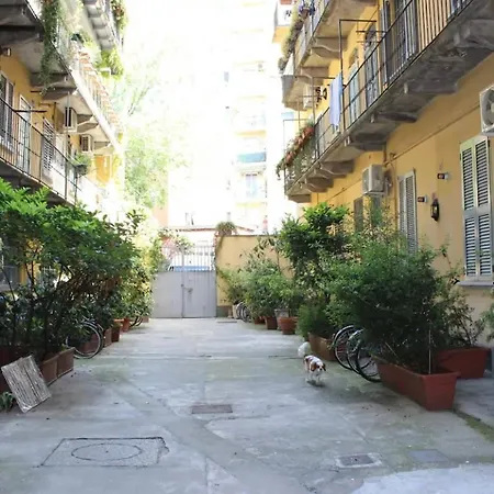 Tricolore - Sottocorno Charme Loft Apartment *